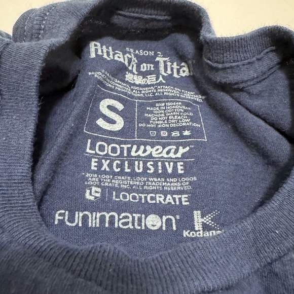 Attack on Titan Season 2 Lootcrate Anime Tee Graphic Tee Shirt Small - Picture 3 of 6